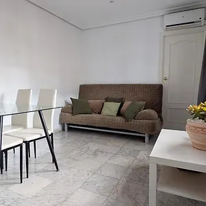 La Casa Roja: Luminoso ático Con Vistas Sevilla